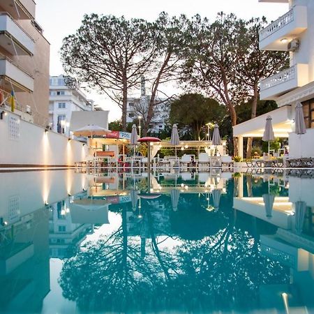 Hotel Kapri Golem  Ngoại thất bức ảnh